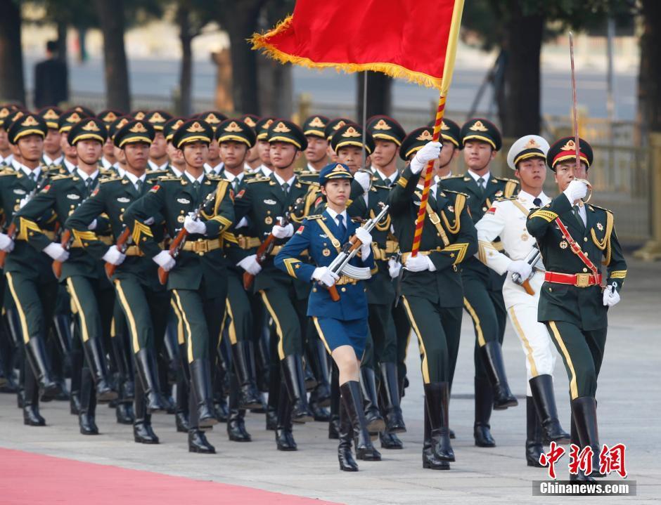 三軍儀仗隊(duì)高清大圖，展現(xiàn)榮耀與威嚴(yán)的壯麗畫卷，三軍儀仗隊(duì)壯麗畫卷，榮耀與威嚴(yán)的高清展示