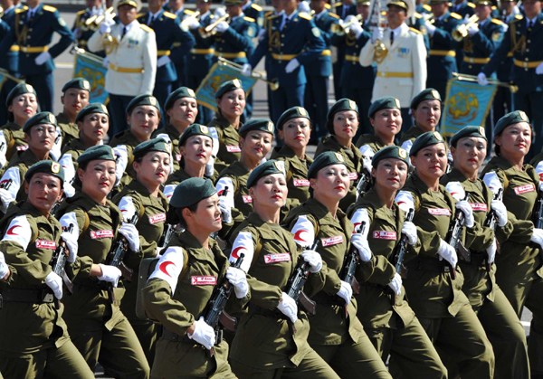 盤點世界各國閱兵，壯麗場面與軍事力量展示，全球閱兵盛況盤點，壯麗場面與軍事力量的展示