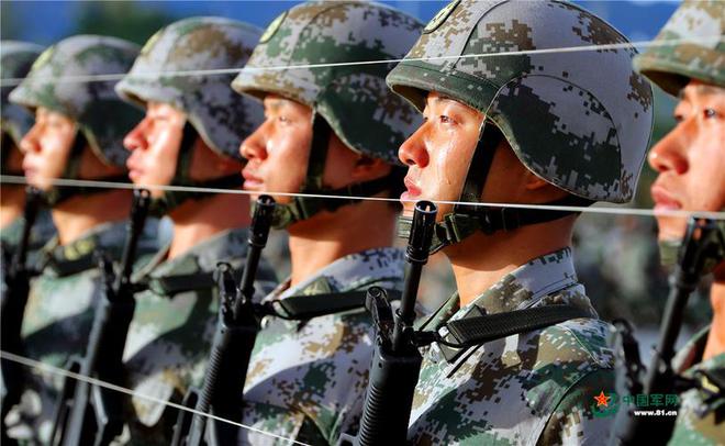 中國先進(jìn)軍事力量，展現(xiàn)新時代的國防實(shí)力，中國先進(jìn)軍事力量，展現(xiàn)新時代的國防風(fēng)采