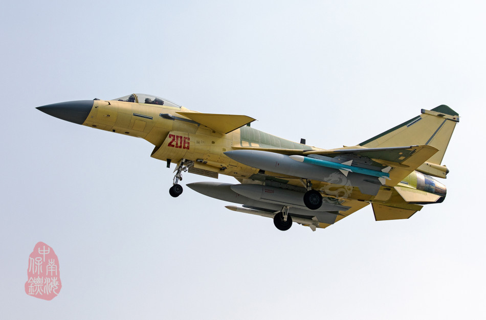 殲10的原型機是什么？深度解析中國空軍的主力戰(zhàn)斗機起源，揭秘殲10原型機，深度解析中國空軍主力戰(zhàn)斗機起源