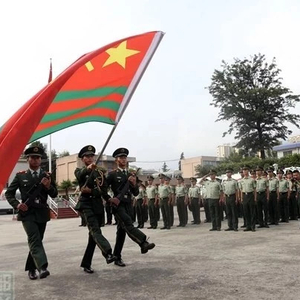 武警部隊(duì)軍旗，榮耀的象征與力量的體現(xiàn)，武警部隊(duì)軍旗，榮耀與力量的象征
