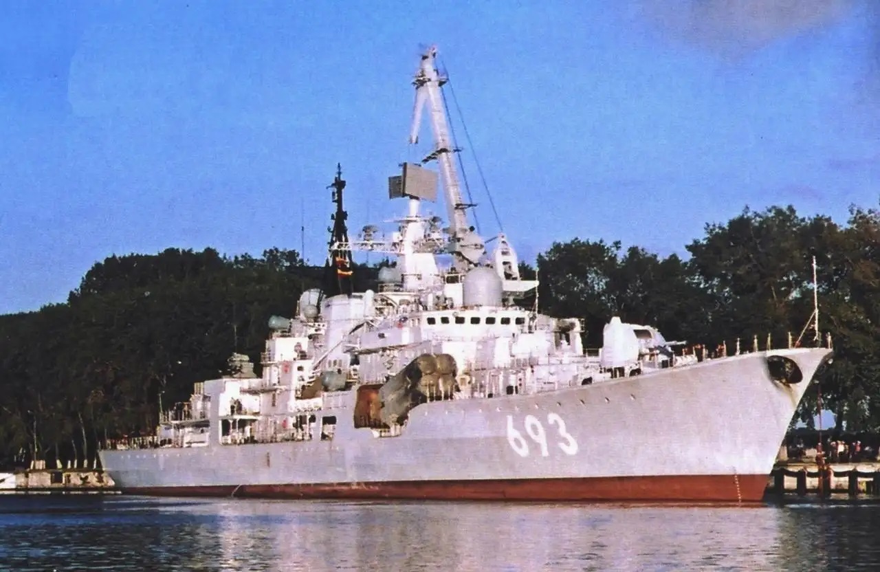 揭秘中國(guó)海軍的杰出代表，956型驅(qū)逐艦，揭秘中國(guó)海軍的杰出代表，956型驅(qū)逐艦傳奇之旅