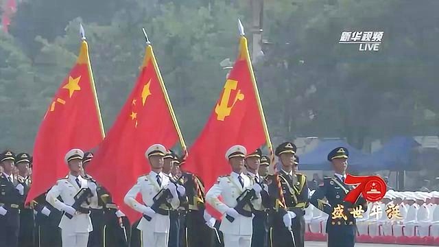 慶祝中國人民解放軍建軍七十周年大閱兵，完整視頻回顧，中國人民解放軍建軍七十周年大閱兵全景回顧，榮耀瞬間，震撼心靈！