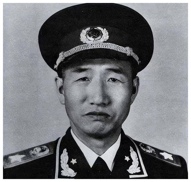 揭秘總參謀長(zhǎng)身份，揭秘人物背景與職責(zé)，揭秘總參謀長(zhǎng)身份，人物背景與職責(zé)探秘