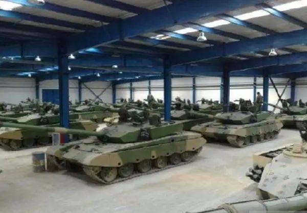 中國(guó)VT-4與99A主戰(zhàn)坦克的差距分析，中國(guó)VT-4與99A主戰(zhàn)坦克性能差距深度解析