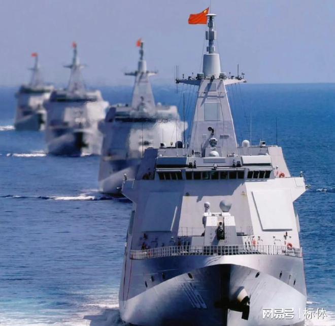 關于我國海軍新型驅逐艦，055型驅逐艦服役數(shù)量解析，我國海軍新型驅逐艦055型服役數(shù)量解析，實力展現(xiàn)與戰(zhàn)略布局