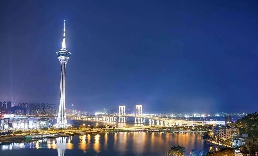新澳2025澳門期期準，探索未來博彩業(yè)的趨勢與機遇，澳門博彩業(yè)未來趨勢展望，新澳2025的機遇與挑戰(zhàn)
