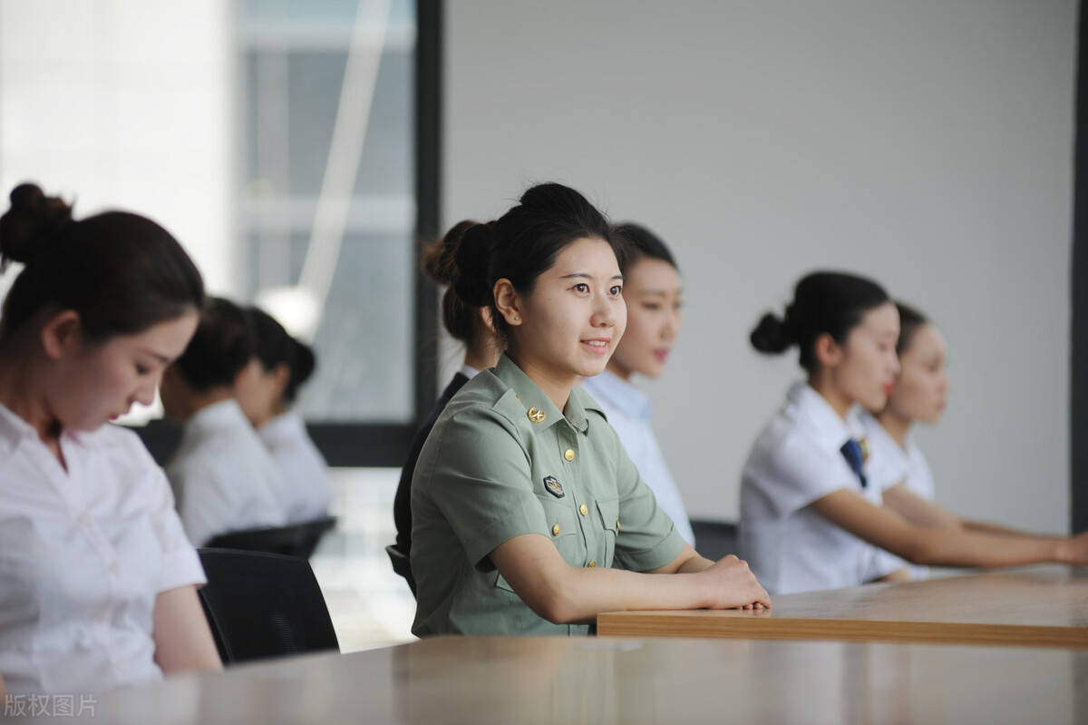 女生考部隊(duì)文職報(bào)考攻略，實(shí)現(xiàn)夢(mèng)想，從這里起航，女生考部隊(duì)文職報(bào)考攻略，實(shí)現(xiàn)夢(mèng)想，從文職起航之路